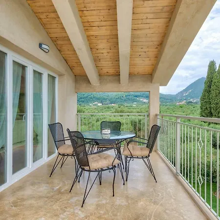 Jardin De Apartment